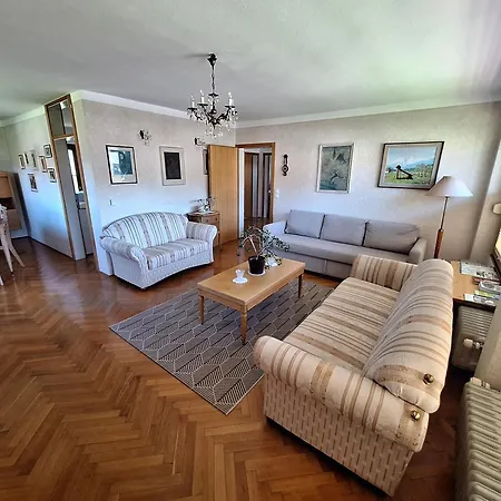 Vintage Apartment